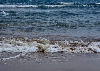 Из моря в Сочи вытащили тело мужчины