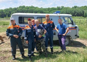 На Кубани спасатели нашли пенсионера, который больше суток провел в лесу