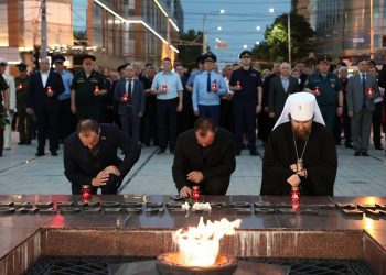 В акции «Свеча памяти» в Краснодаре приняли участие 8 тысяч человек