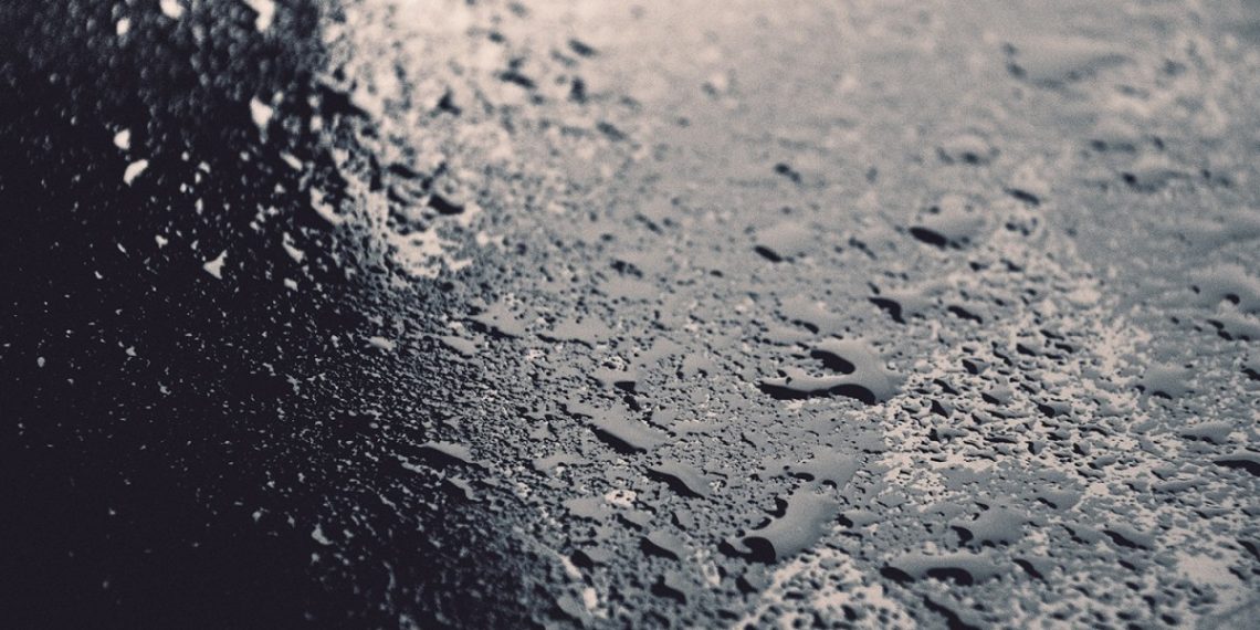 В Сочи подтопило 20 дворов, в домах воды нет