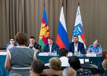 Копайгородский встретился с жителями Нижнешиловского сельского округа