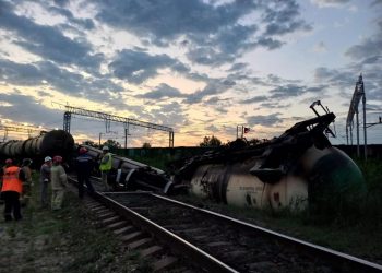 На Кубани сошли с путей пять вагонов с газовым конденсатом