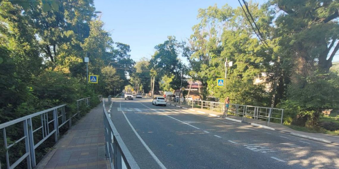 В Сочи водитель сбил 14-летнюю девочку и уехал