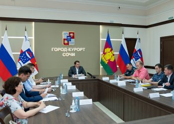 Копайгородский поручил закрыть все сочинские пляжи