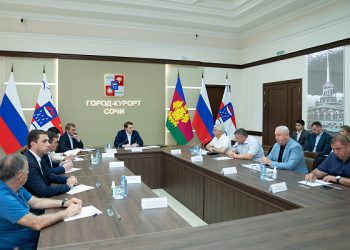 Копайгородский встретился с депутатами Хостинского района