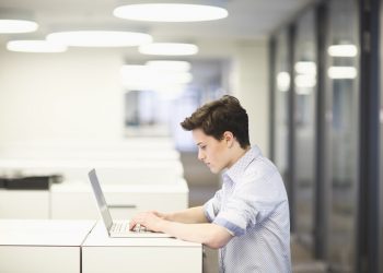 Летом в Краснодаре трудоустроили почти 2500 подростков