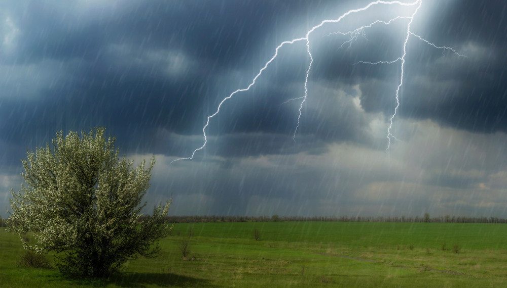 На Кубани на три дня объявили штормовое предупреждение