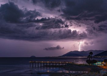 На Кубани объявили штормовое предупреждение