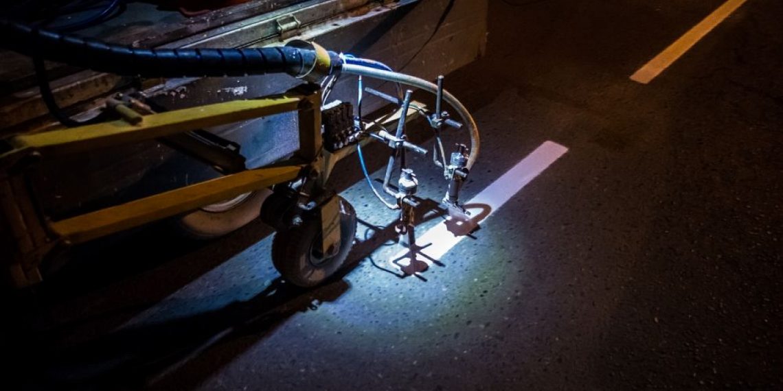 Возле 58 соцобъектов Краснодара обновили дорожную разметку