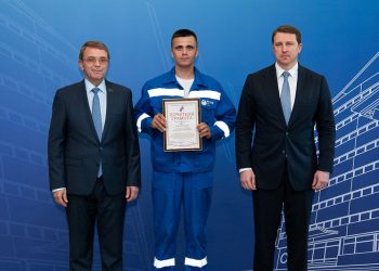 Копайгородский поздравил строителей с профессиональным праздником