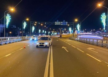 В Сочи BMW сбил мужчину на мопеде