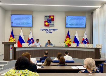 В Сочи около 1500 подростков устроили на работу