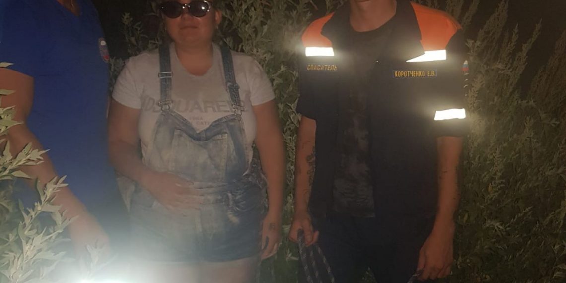 Из ловушки в Новороссийске удалось вызволить любопытную девушку