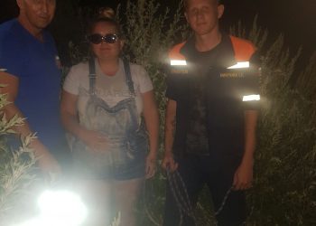 Из ловушки в Новороссийске удалось вызволить любопытную девушку