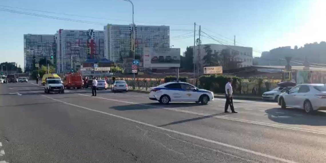 В ДТП с пятью авто в Сочи пострадали два человека