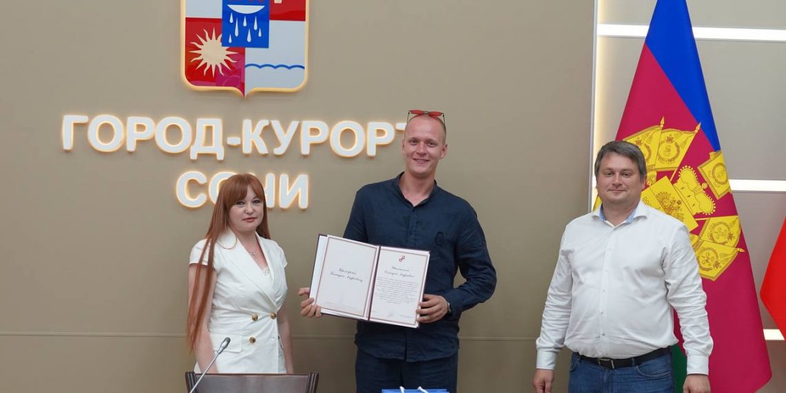 Безопасность на пляжах Сочи обеспечивают более 700 профессиональных матросов-спасателей