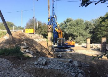 Разрушенный мост на Кубани восстановят до конца года