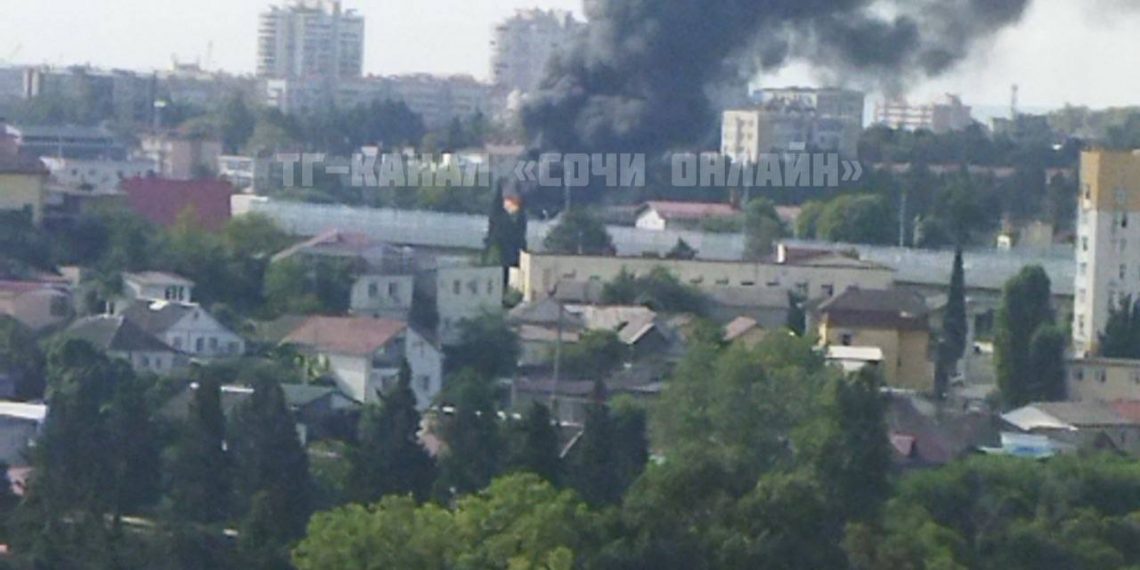 Рядом с международным аэропортом Сочи 20 августа произошел пожар