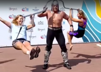 Человек-карусель Филипп Воробьёв «взорвал» «Морскую милю» в Геленджике