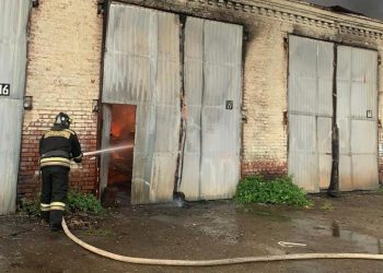 В Армавире произошел крупный пожар