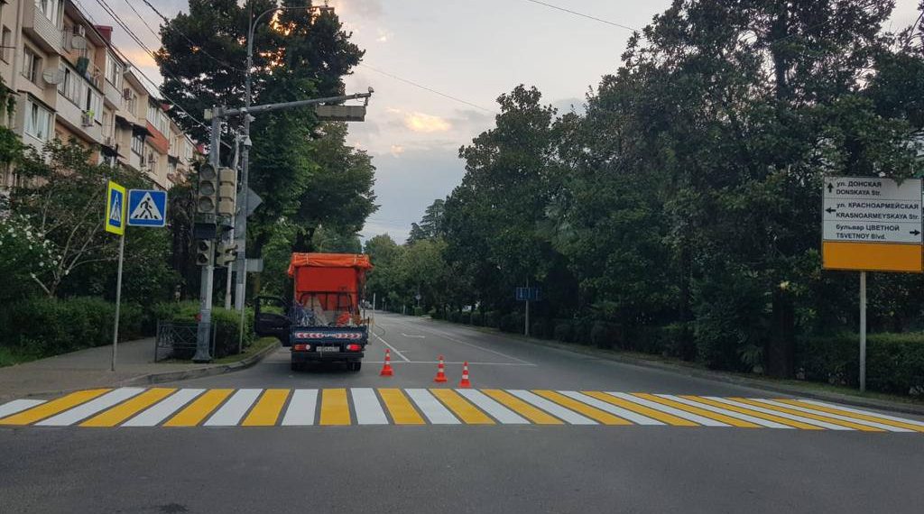 В Сочи обновили разметку на 132 дорогах