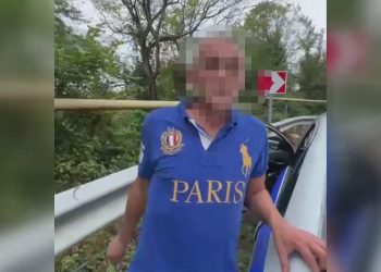 Сочинец угнал машину такси, чтобы доехать до дома