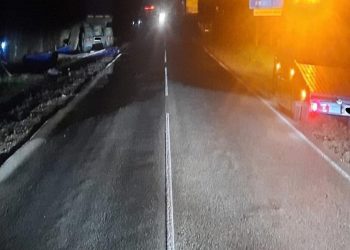 На Кубани КамАЗ врезался в иномарку: погиб 18-летний пассажир