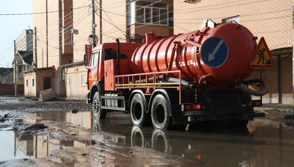 В Краснодаре дежурит водооткачивающая техника
