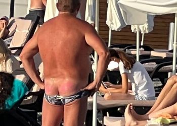 В Сочи на пляже выбирали лучшие мужские ягодицы