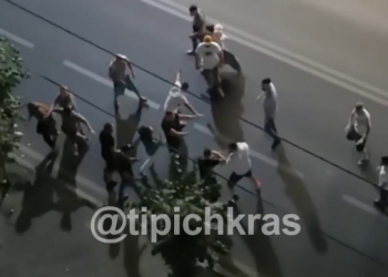 В Краснодаре на проезжей части развернулись бои без правил