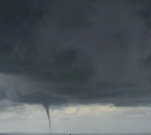 На Кубани со 2 по 4 октября объявили штормовое предупреждение