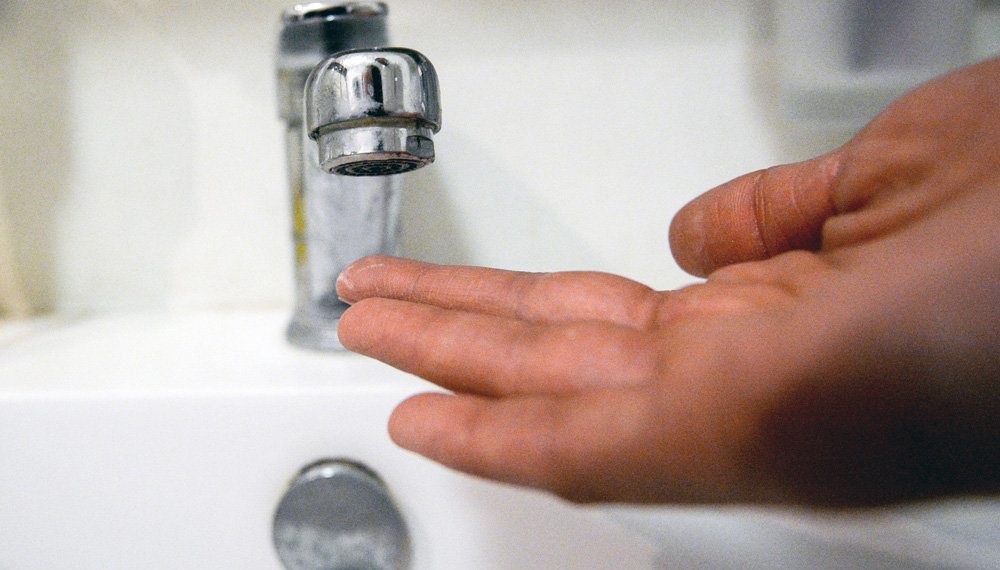 В Хостинском районе Сочи жители 6 улиц отправились за водой в магазин