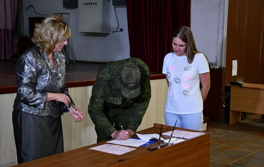 На Кубани 8 мобилизованных вступили в брак в день подачи заявления