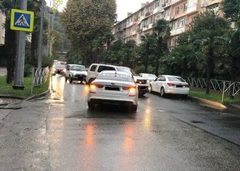 В Сочи Kia сбила девятилетнюю девочку