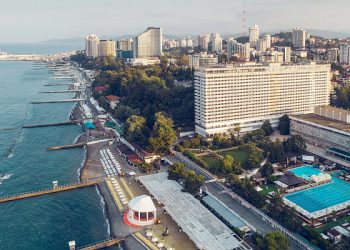 Курортная сфера пополнила бюджет Сочи почти на 1,2 миллиарда