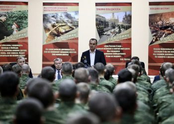 Кондратьев и полпред в ЮФО проверили подготовку мобилизованных