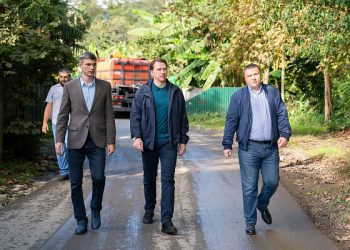 Копайгородский проверил выполнение поручений жителей в Волконке