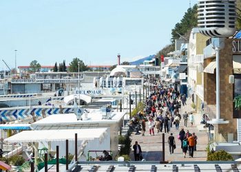 В Сочи отдыхают 130 тысяч туристов