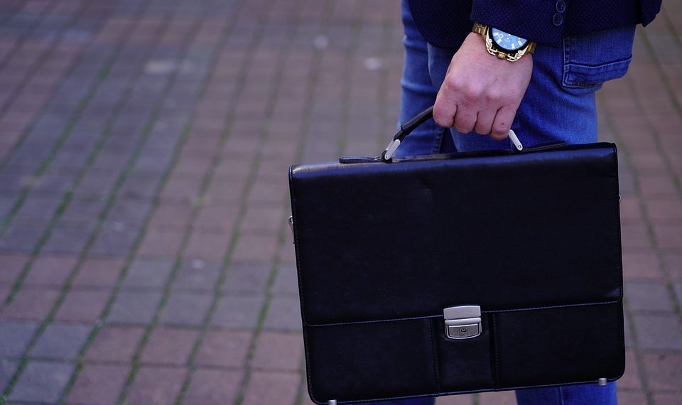 Скрывший доходы на 7 млн рублей депутат Сочи лишен полномочий