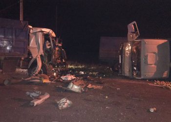 В ДТП с двумя КамАЗами на Кубани пострадал водитель