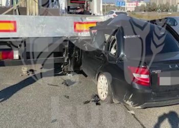 Под Краснодаром «Лада» врезалась в эвакуатор: погиб водитель