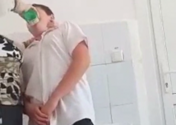 На Кубани учитель одной из школ из-за мата накормила ученика жидким мылом