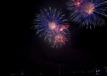 В Краснодаре отказались от новогоднего концерта и салюта