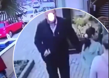 На улицах Сочи попал на видео лысый мужчина, трогающий девочек за грудь