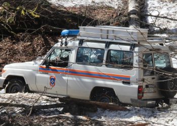 В Сочи спасатели МЧС ищут двух пропавших туристов, ушедших в устье реки Чвижепсе