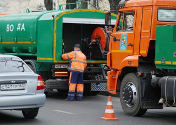 В Краснодаре прочистили более 500 километров ливневок