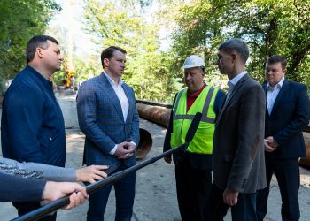 Копайгородский проинспектировал ход работ на оползневых участках