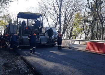 В районе Волконки в Сочи ремонтируют федеральную трассу