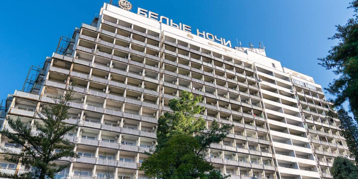 В Сочи отремонтируют санаторий «Белые ночи»