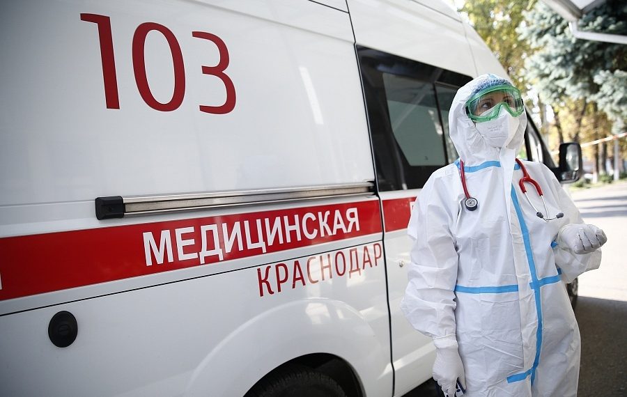В Сочи три человека заболели ковидом, а на Кубани – 74